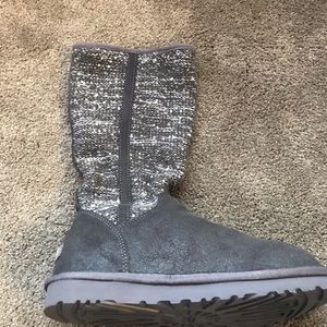 Uggs- semi cardy boot with sequin effect